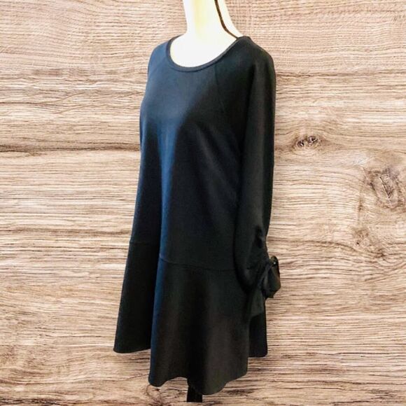 Abound Knit Sweater Dropped Waist Bell Ruched Sleeves in Black Medium - Picture 1 of 8